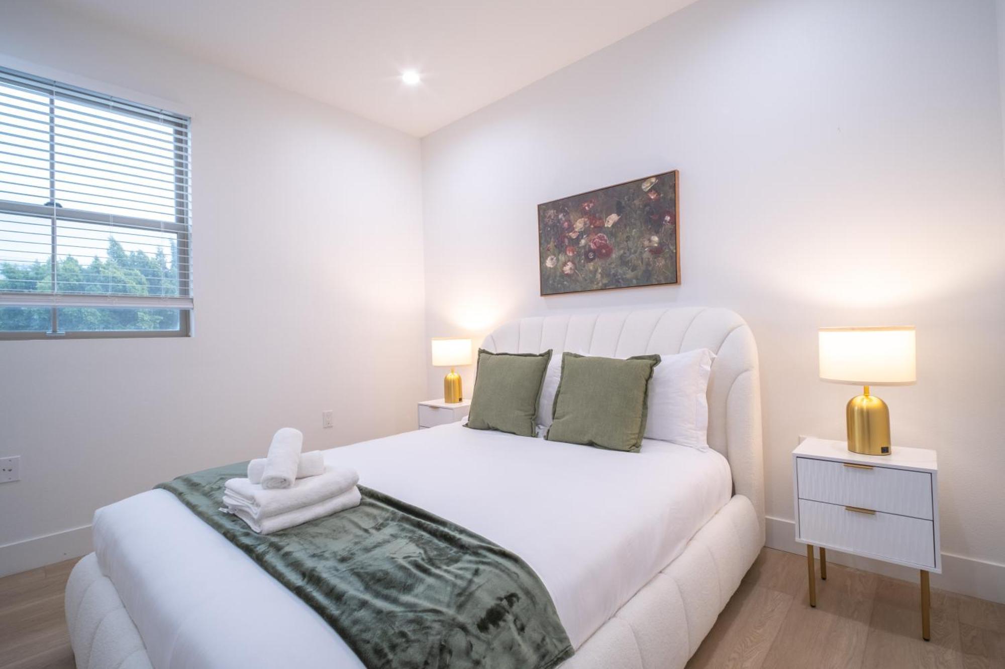 Stylish Private Room By Downtown La, Los Angeles